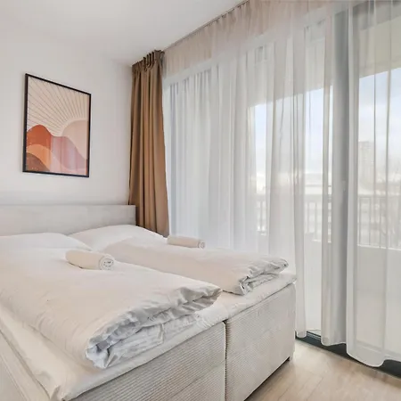 Lam Terracotta - Ac - Balcony * Bratislava